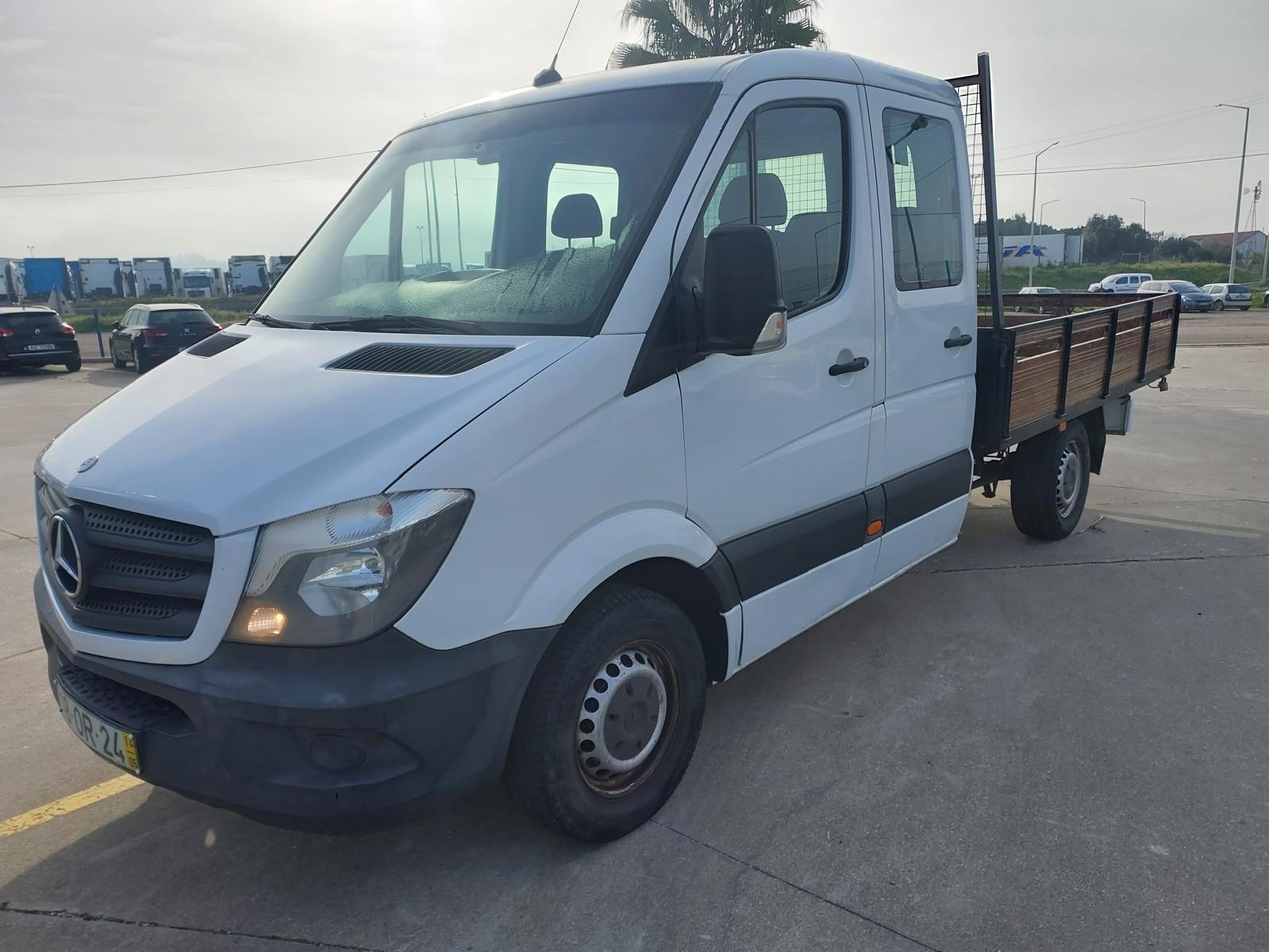 Cabine Dupla 7L Cx Aberta