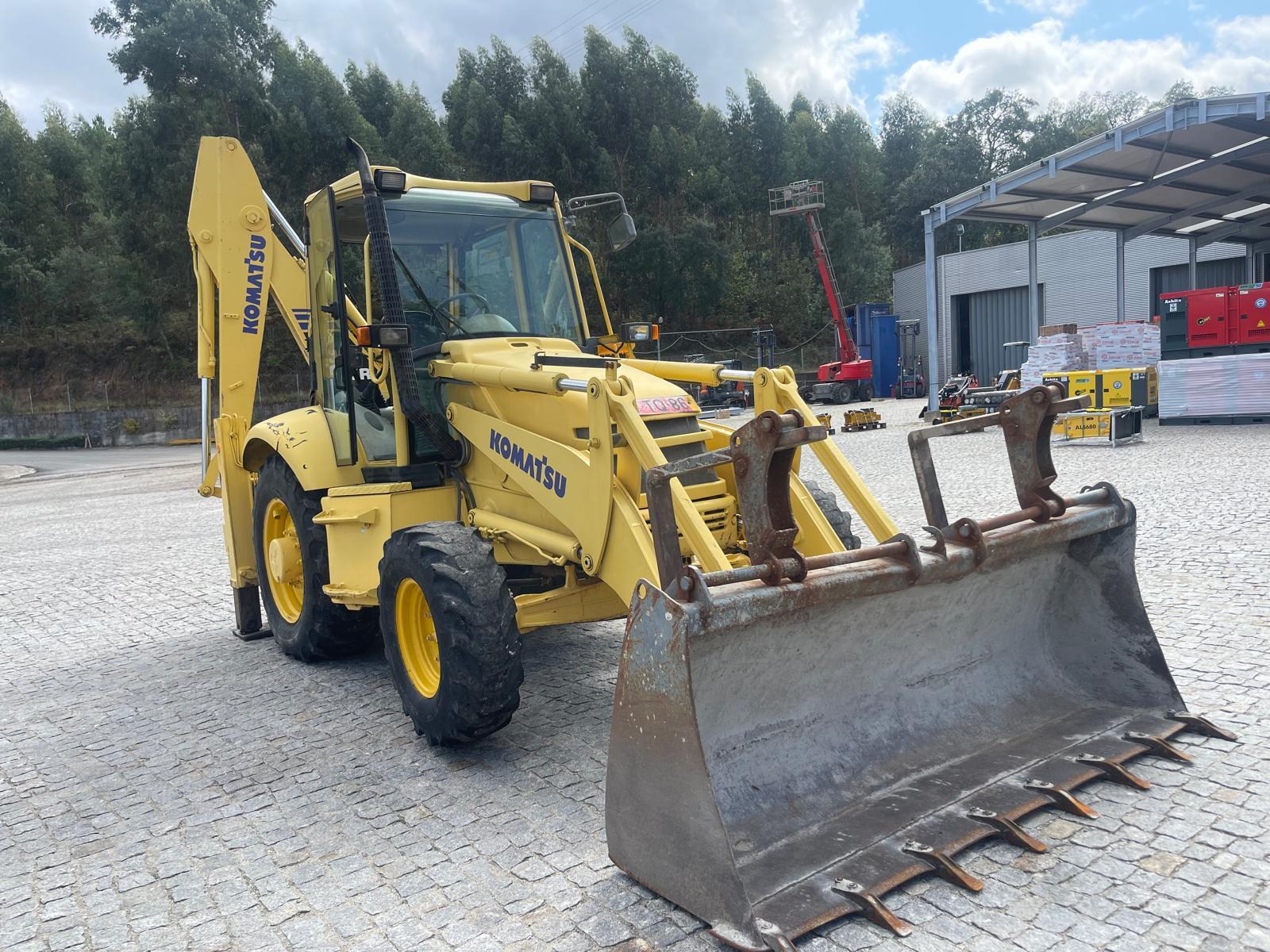 Retroescavadora 4x4