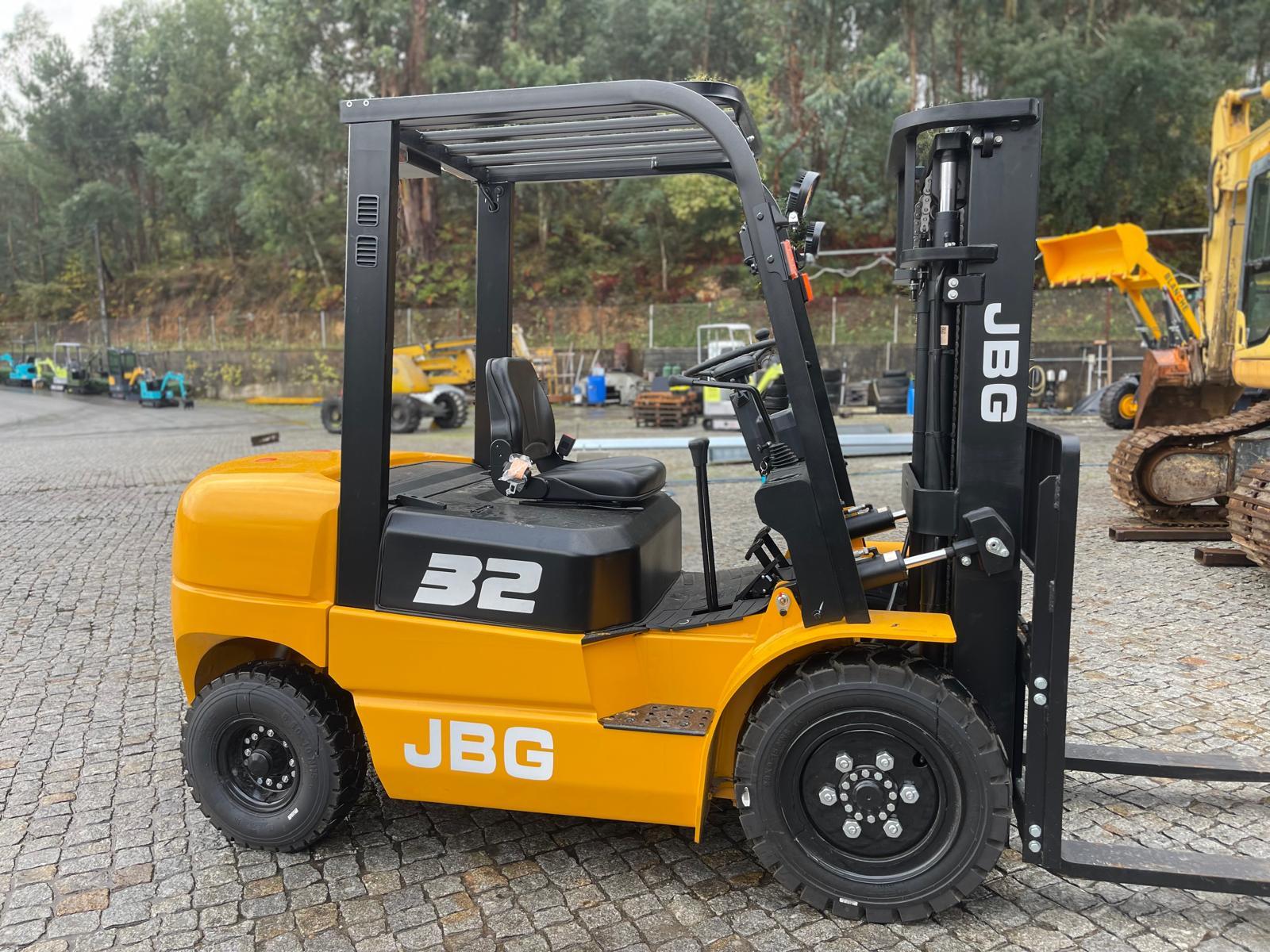 Empilhador Diesel 3.2T - NOVO